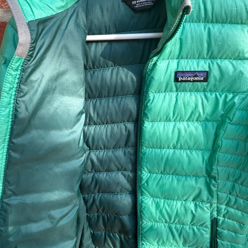 Patagonia, goose down, puffer coat - Picture 3 of 4